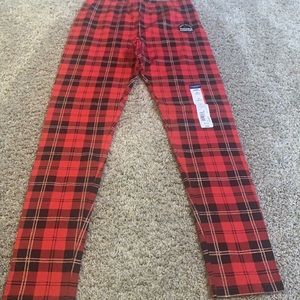 NWT Girls size 10-12 Arizona jeans leggings.  Perfect for the holidays.